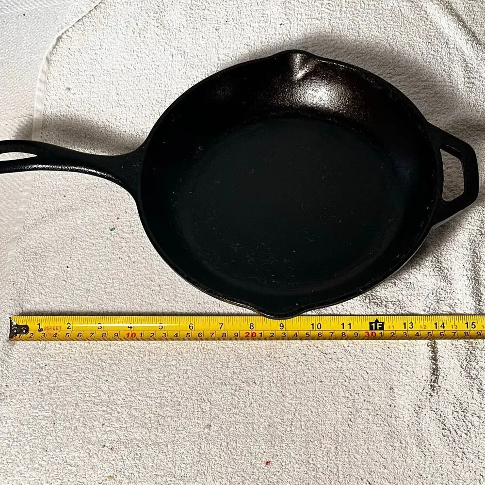 Lodge vintage cast